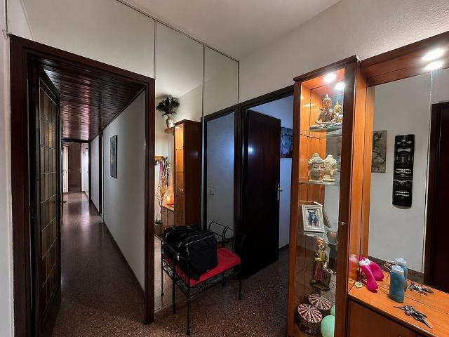 Piso en venta en calle Arago, Barcelona, de 90 m² 4 habitaciones por 360.000