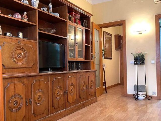 Piso en venta en calle Art, Barcelona, de 63 m² 3 habitaciones por 319.000
