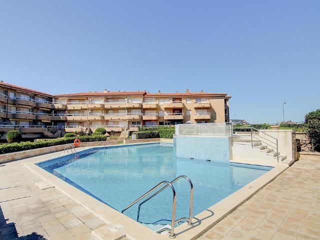 Piso en venta en calle Assutzena, Torroella de Montgrí, de 28 m² 1 habitación por 117.000