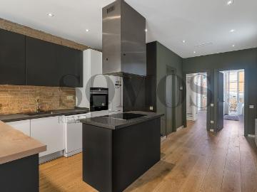 Piso en venta en calle Asturias, Barcelona, de 88 m² 2 habitaciones por 650.000