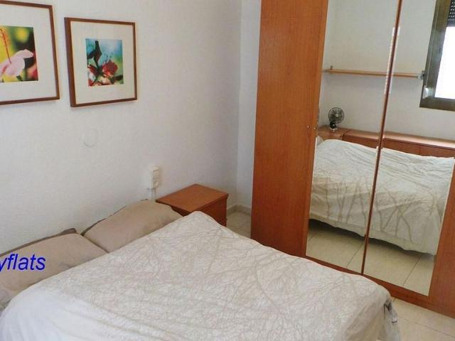 Piso en venta en calle Baixa, Barcelona, de 35 m² 1 habitación por 145.000