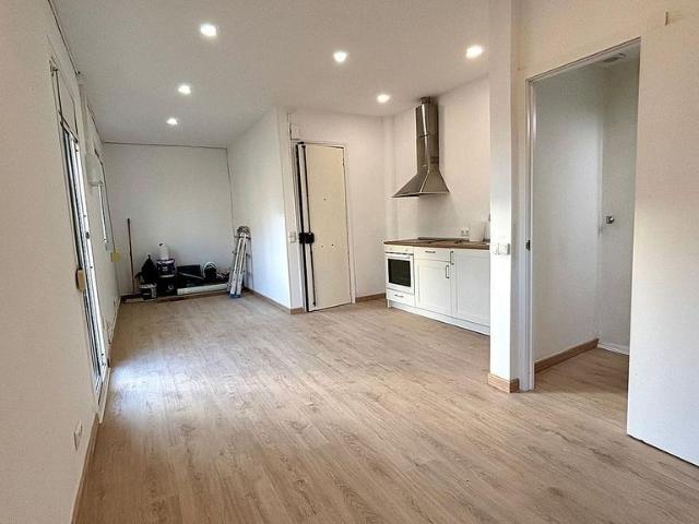 Piso en venta en calle Baluard, Barcelona, de 36 m² 1 habitación por 210.000