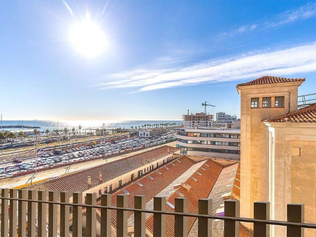 Piso en venta en calle Barcelo, Mataró, de 89 m² 2 habitaciones por 404.000