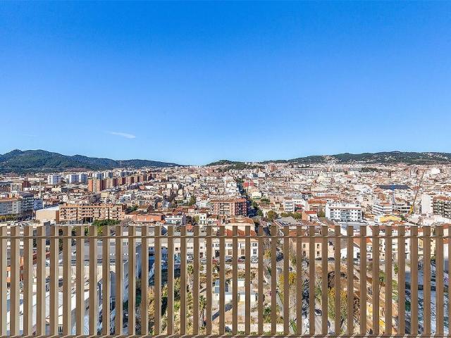 Piso en venta en calle Barcelo, Mataró, de 95 m² 2 habitaciones por 450.000