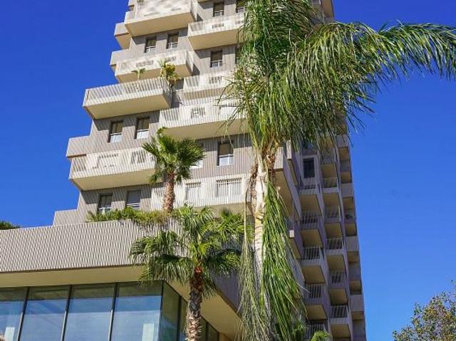 Piso en venta en calle Barcelo, Mataró, de 95 m² 2 habitaciones por 545.000