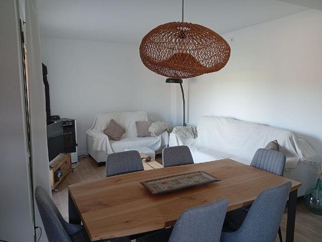 Piso en venta en calle Berguedà, Bellver de Cerdanya, de 90 m² 3 habitaciones por 455.000