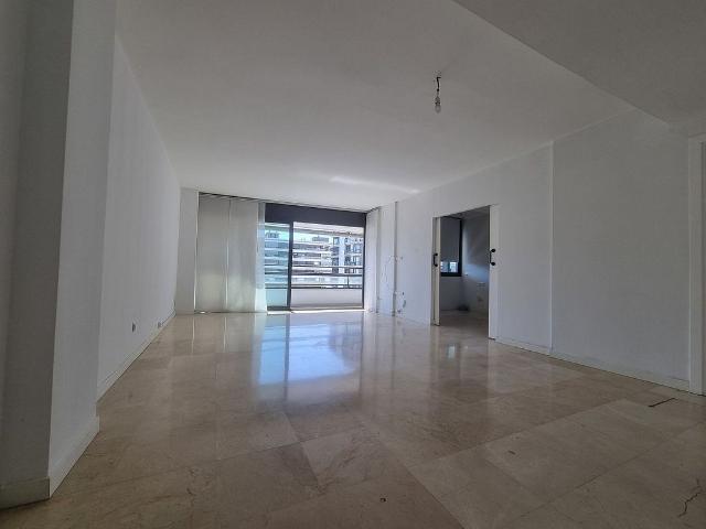 Piso en venta en calle Berruguete, Barcelona, de 120 m² 4 habitaciones por 599.000