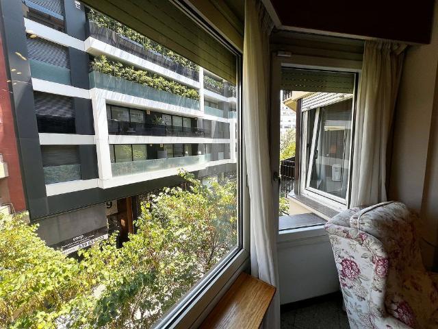 Piso en venta en calle Bisbe Lorenzana, Girona, de 200 m² 6 habitaciones por 680.000