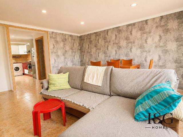 Piso en venta en calle Bloc Sant Jordi, Tarragona, de 64 m² 2 habitaciones por 100.000