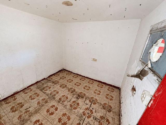 Piso en venta en calle Blocs de la Florida Dels, Hospitalet de Llobregat, L´, de 44 m² 2 habitaciones por 119.999