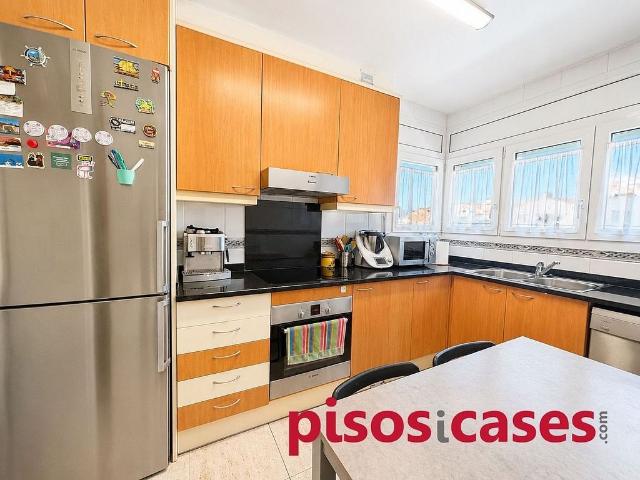 Piso en venta en calle Bon Amic, Roda de Ter, de 71 m² 3 habitaciones por 185.000