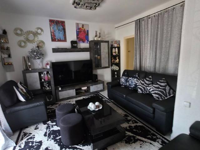 Piso en venta en calle Bonaire, Lleida, de 91 m² 3 habitaciones por 85.000