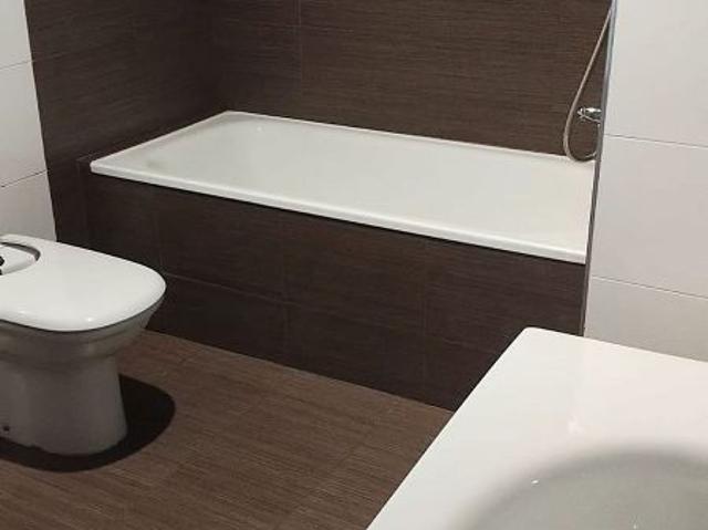 Piso en venta en calle Bruc, Amposta, de 63 m² 3 habitaciones por 160.000