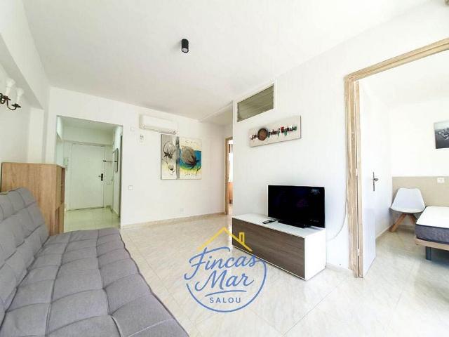 Piso en venta en calle Brussel·Les, Salou, de 48 m² 2 habitaciones por 152.000