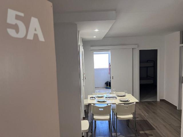 Piso en venta en calle Cuereta, Torroella de Montgrí, de 66 m² 2 habitaciones por 189.000