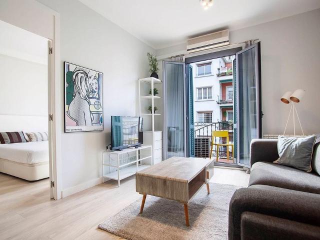 Piso en venta en calle Calabria, Barcelona, de 93 m² 4 habitaciones por 645.000