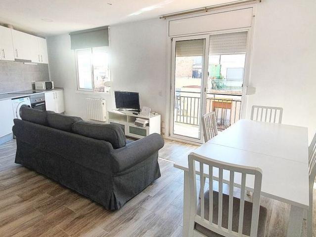 Piso en venta en calle Calderon de la Barca, Badalona, de 78 m² 3 habitaciones por 204.000