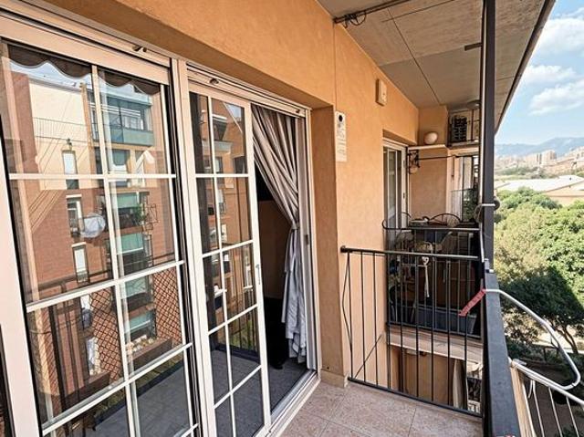 Ático en venta en calle Campins, Barcelona, de 86 m² 3 habitaciones por 250.000