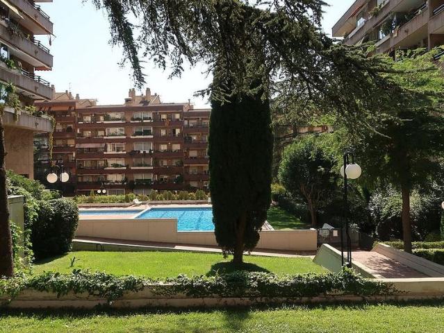 Piso en venta en calle Can Toda, Barcelona, de 100 m² 4 habitaciones por 670.000