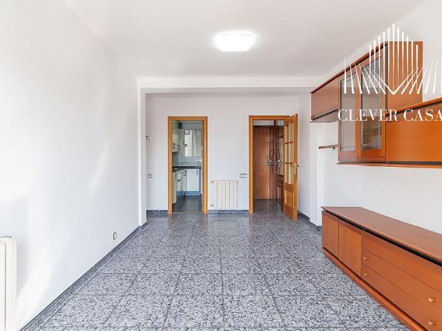 Piso en venta en calle Can Cabanyes, Rubí, de 76 m² 3 habitaciones por 219.000