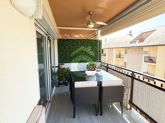 Piso en venta en calle Castellvi de Rosanes, Martorell, de 127 m² 3 habitaciones por 369.000