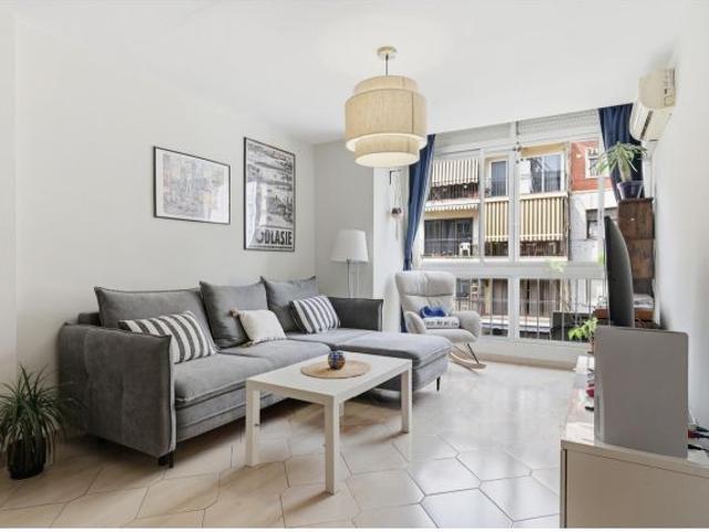 Piso en venta en Calle Castell de Benissanó, Nou Moles