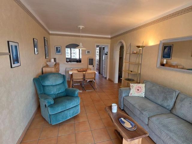 Piso en venta en calle Cap Llarg, Roses, de 74 m² 2 habitaciones por 259.000