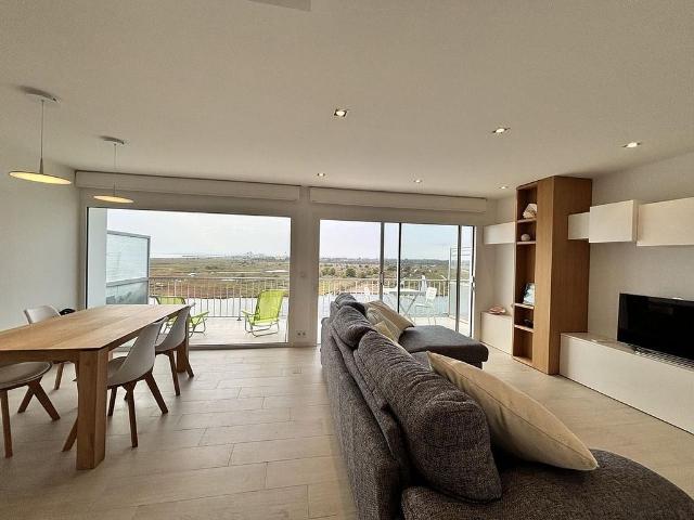 Piso en venta en calle Cap Ponent, Roses, de 75 m² 2 habitaciones por 415.000