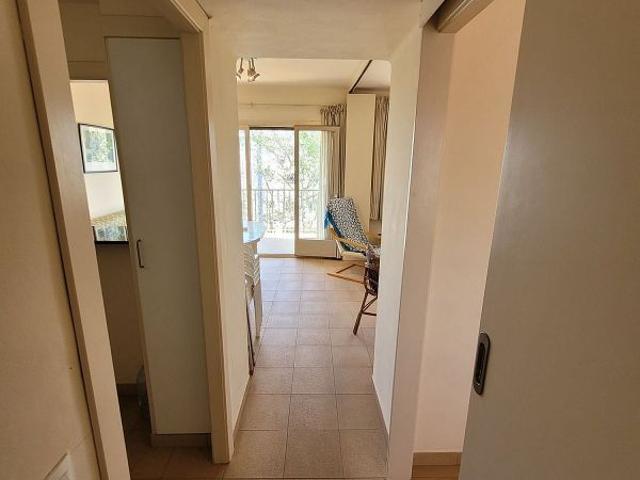 Piso en venta en calle Cardina, Torroella de Montgrí, de 45 m² 1 habitación por 154.000