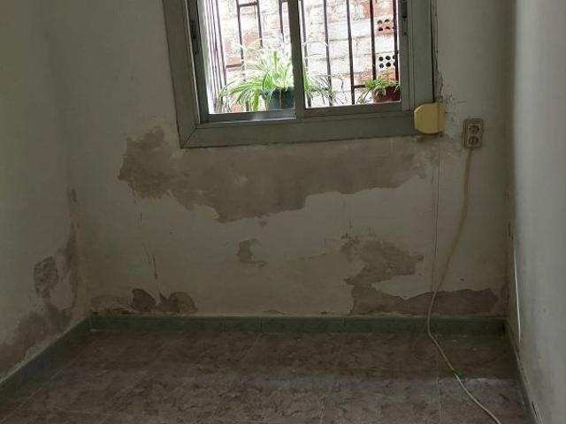 Piso en venta en calle Carles Mercader, Sant Just Desvern, de 48 m² 2 habitaciones por 198.000