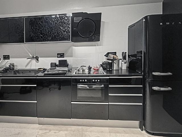 Piso en venta en calle Carretes, Barcelona, de 31 m² 1 habitación por 190.000