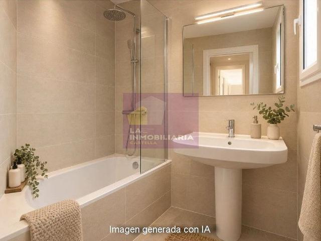 Piso en venta en calle Cartella, Barcelona, de 55 m² 3 habitaciones por 189.990