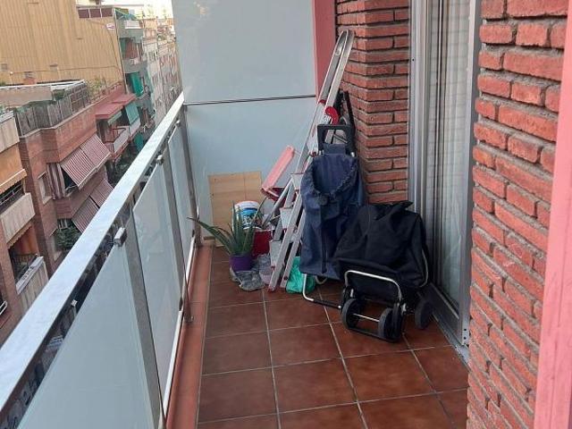 Piso en venta en calle Catalana, Hospitalet de Llobregat, L´, de 84 m² 3 habitaciones por 205.000