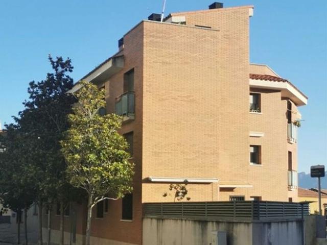 Piso en venta en calle Catalunya, Gelida, de 131 m² 2 habitaciones por 130.000
