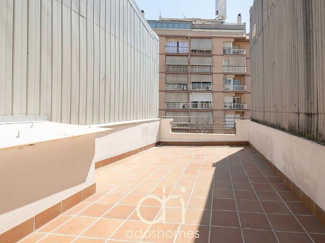 Piso en venta en calle Catalunya, Molins de Rei, de 30 m² 1 habitación por 210.000