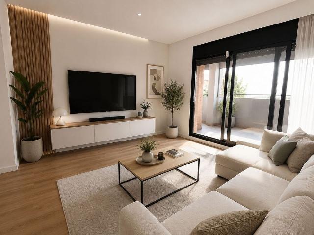 Piso en venta en calle Celestina Vigneaux Cibils, Girona, de 121 m² 3 habitaciones por 285.000