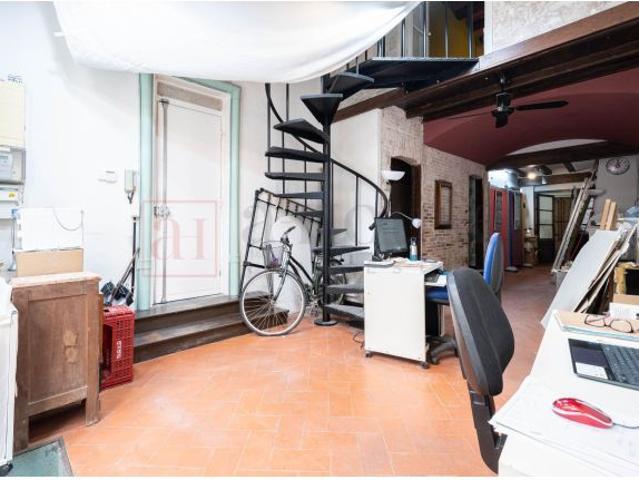 PISO EN VENTA EN CALLE CERVANTES