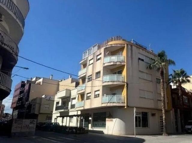 Piso en venta en calle Cervantes, Amposta, de 89 m² 2 habitaciones por 67.573