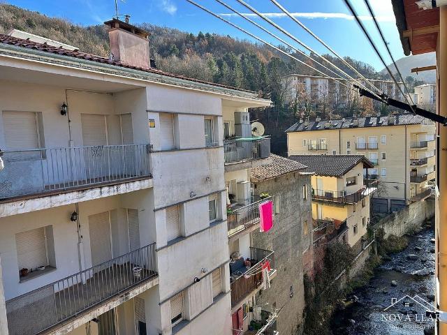Piso en venta en calle CL Nuria, Ribes de Fresser, de 108 m² 4 habitaciones por 162.000