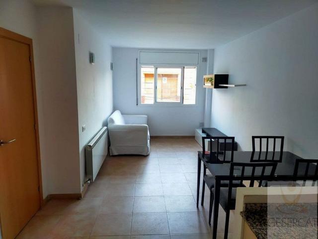 Piso en venta en calle D'almeria, Rubí, de 52 m² 1 habitación por 158.500