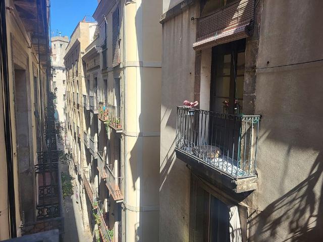 Piso en venta en calle CL Codols, Barcelona, de 86 m² 3 habitaciones por 465.000
