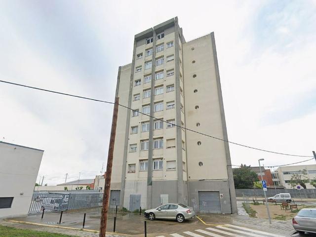 Piso en venta en calle CL Compositor Joaquim Serra, Figueres, de 132 m² 3 habitaciones por 139.900
