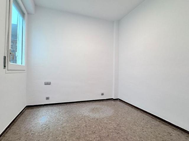 Piso en venta en calle CL Comte D'urgell, Barcelona, de 115 m² 4 habitaciones por 648.000