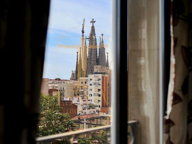 Piso en venta en calle CL Corsega, Barcelona, de 101 m² 3 habitaciones por 595.000
