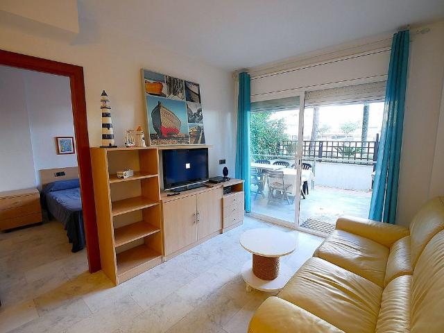 Piso en venta en calle CL Enric Morera, Blanes, de 41 m² 2 habitaciones por 249.000