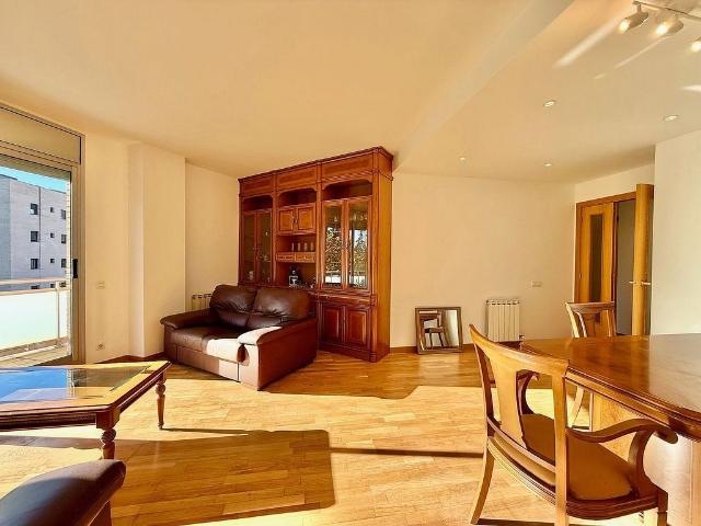 Piso en venta en calle CL General Palafox, Castelldefels, de 140 m² 4 habitaciones por 580.000