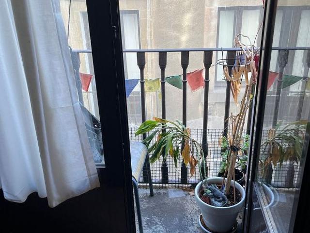 Piso en venta en calle CL Junta de Comerç, Barcelona, de 92 m² 2 habitaciones por 330.000