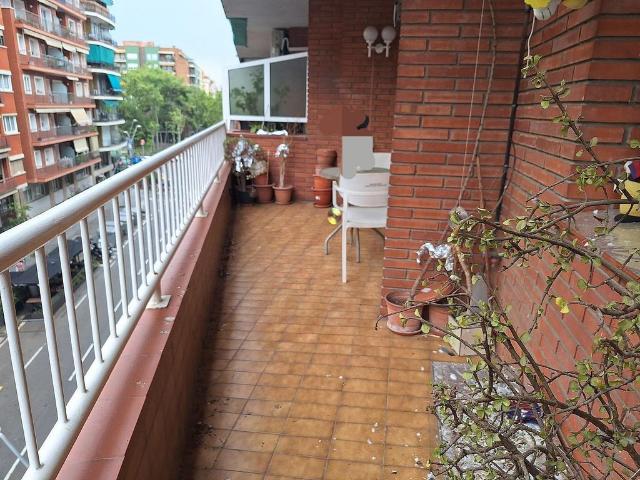 Piso en venta en calle CL Rossello, Barcelona, de 102 m² 4 habitaciones por 650.000