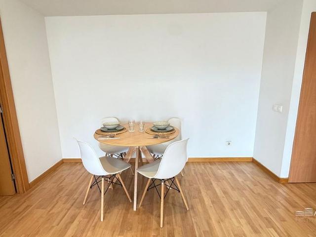 Piso en venta en calle CL Sant Lluisde, Terrassa, de 69 m² 2 habitaciones por 210.000