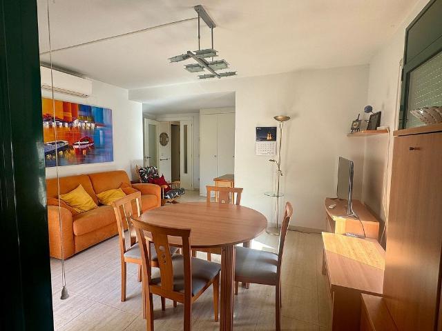 Piso en venta en calle CL Sibilla de Fortia, Escala, L´, de 72 m² 2 habitaciones por 259.500